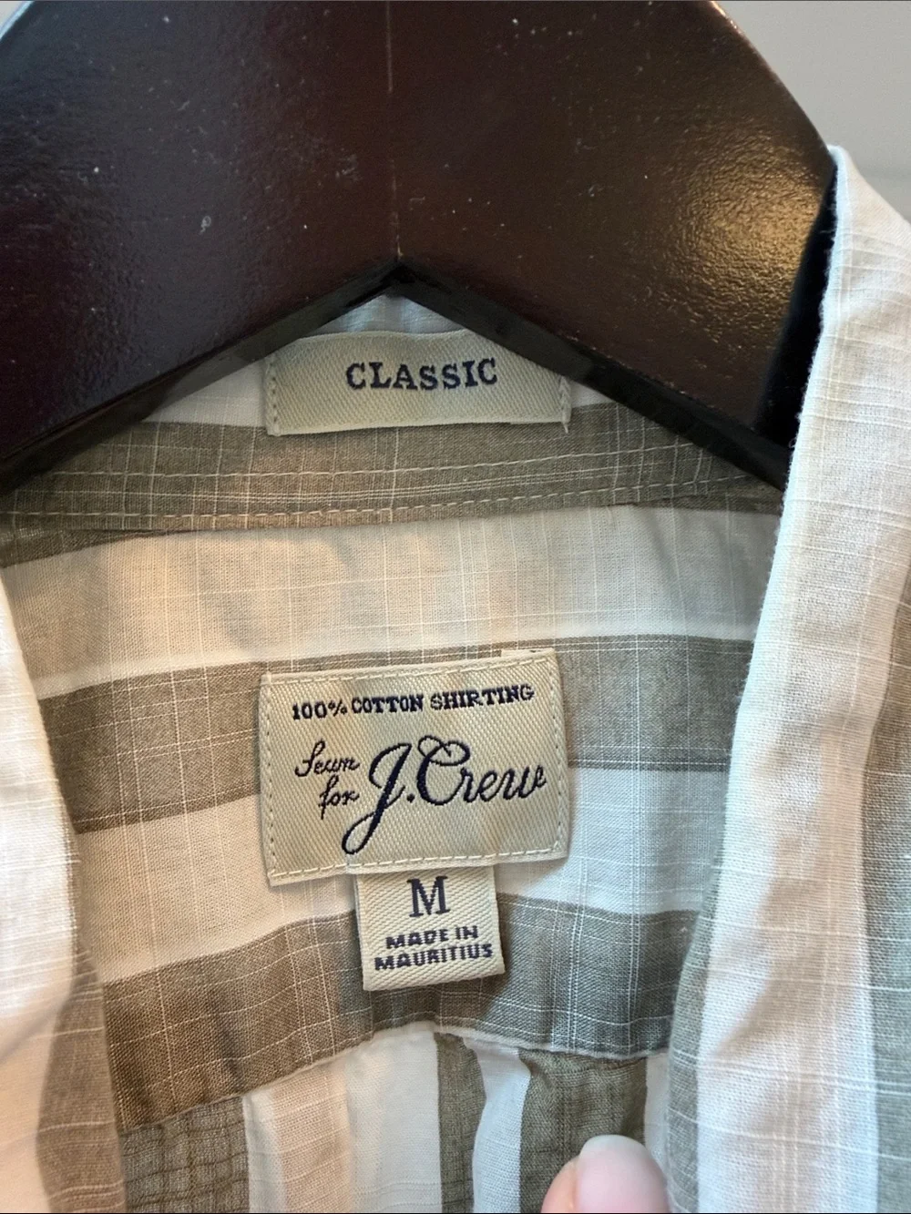 Short sleeve button up